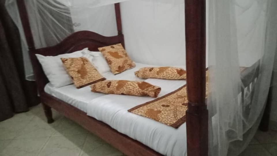 Riverside Resort Hotel Kabale Εξωτερικό φωτογραφία